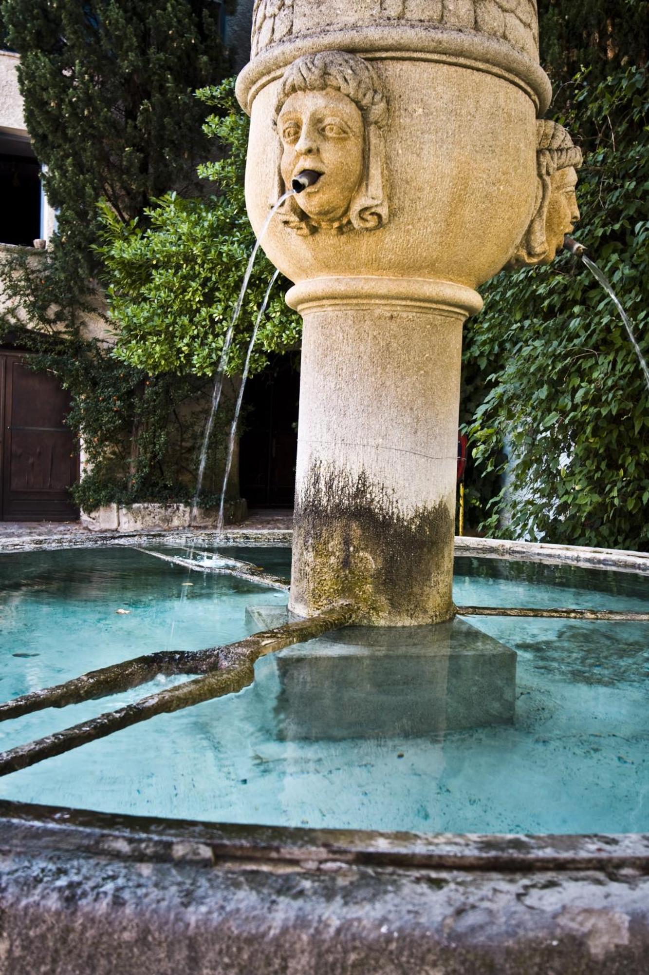 Hotel La Fete En Provence Vaison-la-Romaine Exterior photo